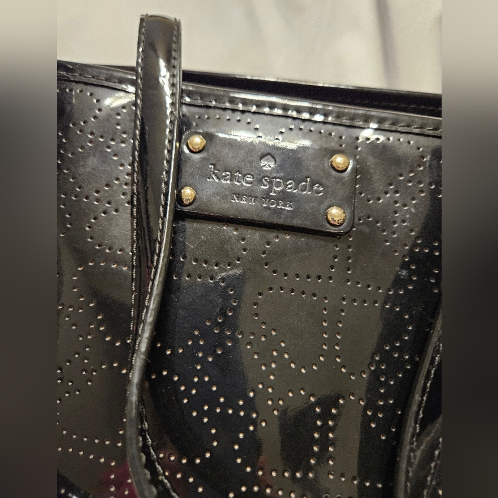 **KATE SPADE NEW YORK** Patent Leather Black Large Shoulder Purse Bag Sa… - Picture 2 of 16